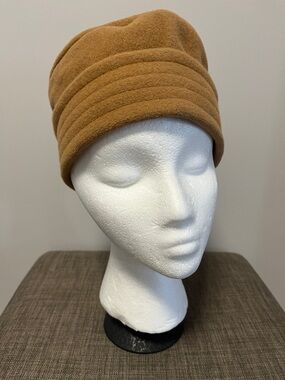 Mantles Camel Wool Hat